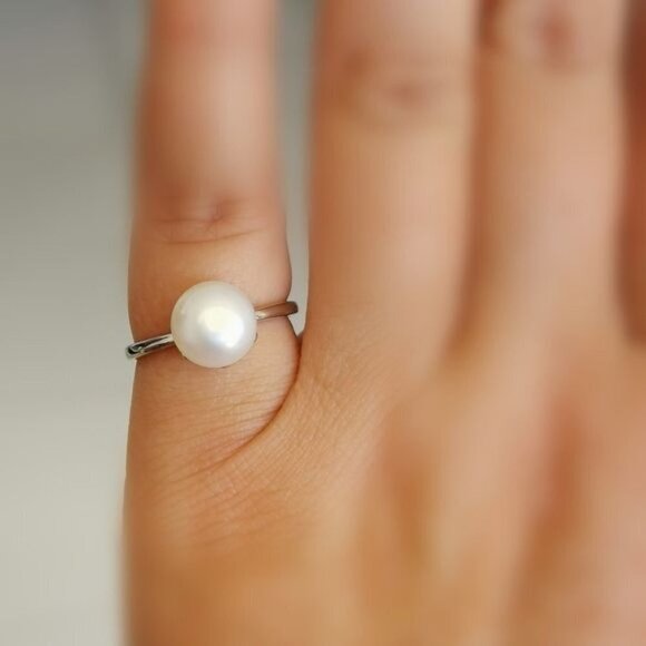 Sterling silver white freshwater pearl ring size 8 starfish setting 🆕 - Picture 4 of 5